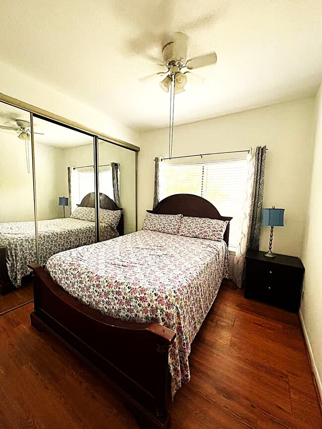 Photo - 2207 S Braeswood Blvd