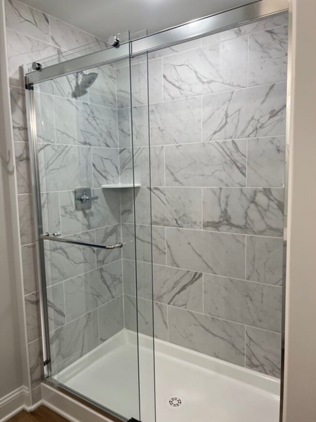 Photo - 238 Chenoweth Ln Unit 301