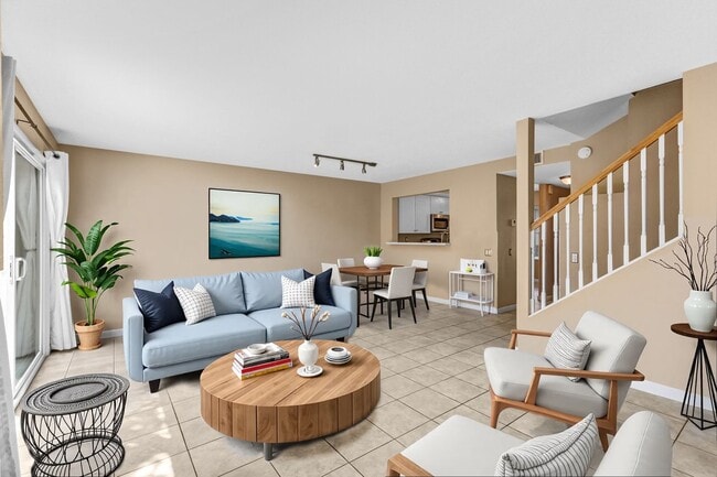 Building Photo - Beautiful 3 BD, 2.5 BA Townhome At The Gro...