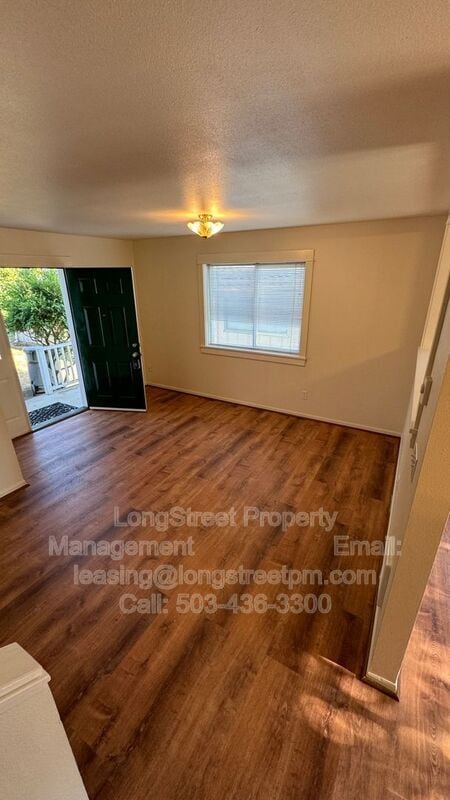 Photo - 1927 NW Highland Blvd