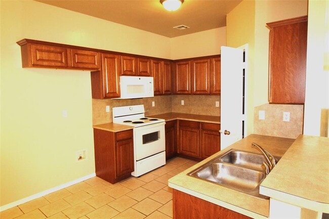 Photo - 4508 SE 77th St