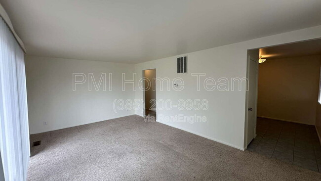 Building Photo - 1908 W 4975 S Unit 1