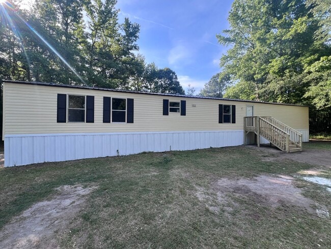 Building Photo - 1644 Henry Berry Rd
