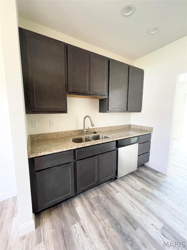 Photo - 720 Titan Dr