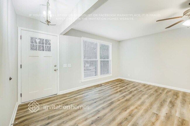 Photo - 691 Frankfort Dr