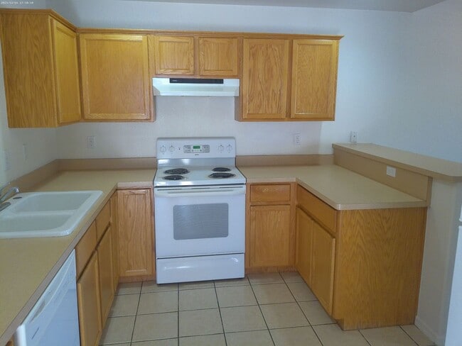 Photo - SA830 Unit 102