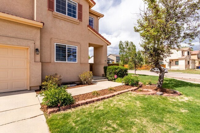 Photo - Bright & Beautiful Fairfax Home with Finished Basement!!