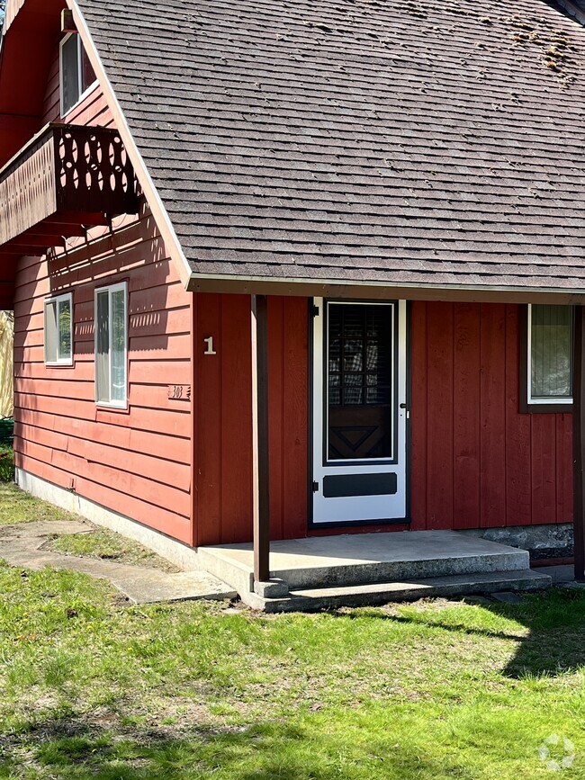 Building Photo - 303 N Bowdish Rd Unit 1 Rental