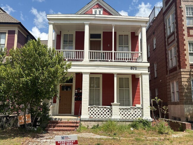 Building Photo - 871 Mulberry St Unit A