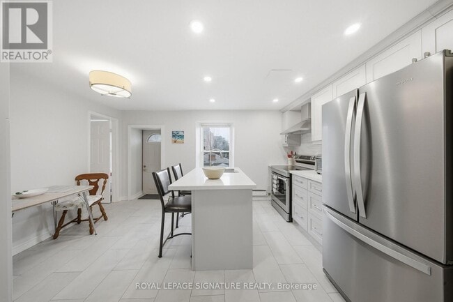 Photo - 209 Hunter St E Unit 2