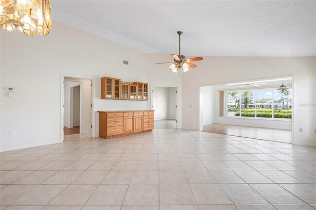 Photo - 799 Harrington Lake Dr N