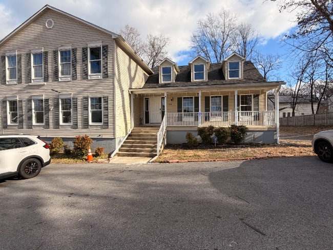 Building Photo - 9216 Crandall Rd