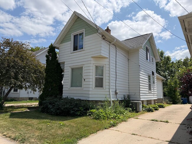 Photo - 333 Saratoga Ave
