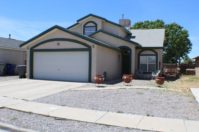 Building Photo - Cozy 3 bedroom 2 bath home in West El Paso!