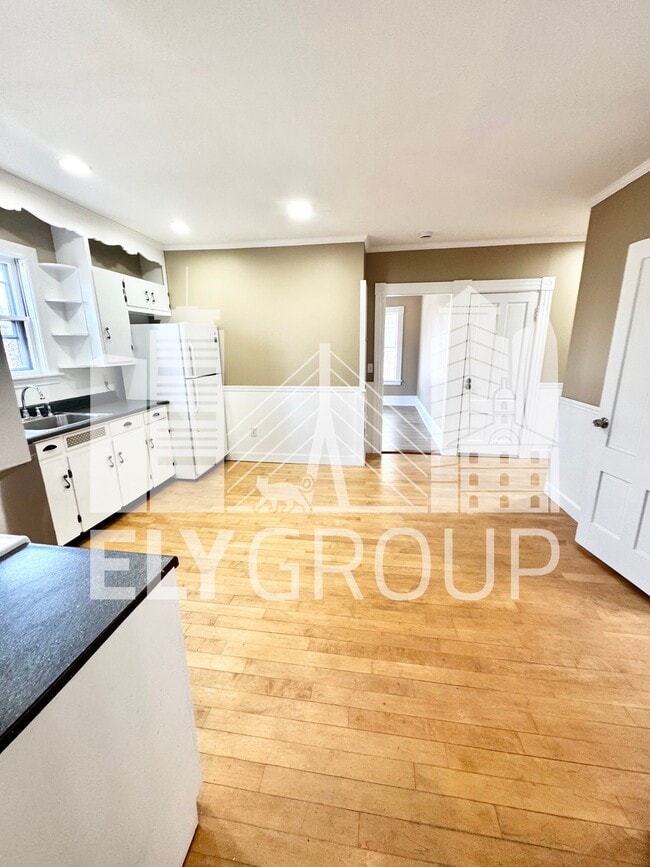 Photo - 30 Spruce St Unit 1