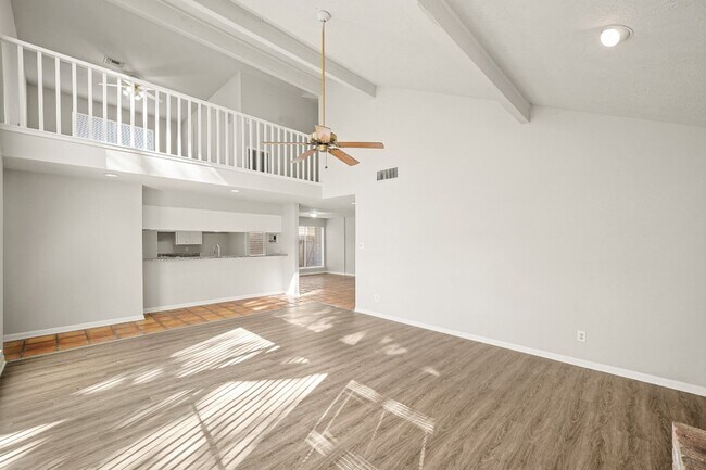 Photo - 6514 Winkleman Rd