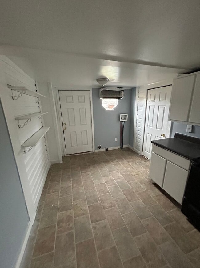 Photo - Long's Mobile Home Park Unit 37