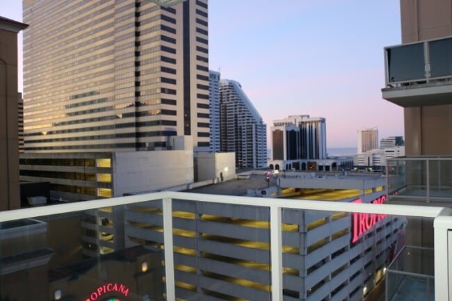 Photo - 2834 Atlantic Ave