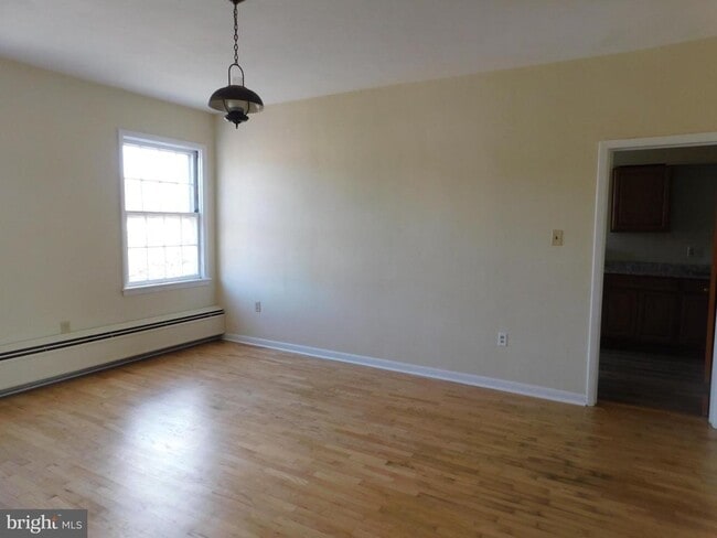 Photo - 113 W Boscawen St Unit 3