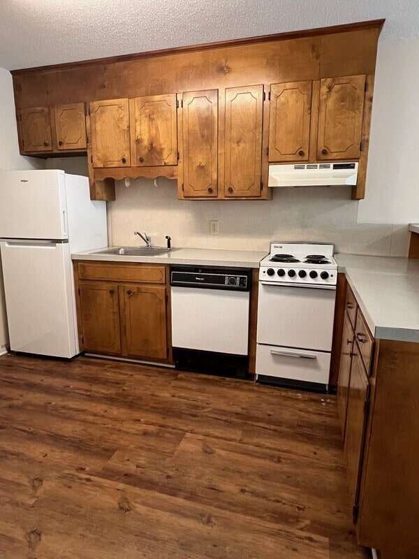 1442 Riverview Road - 1442 Riverview Road Condo Unit 104