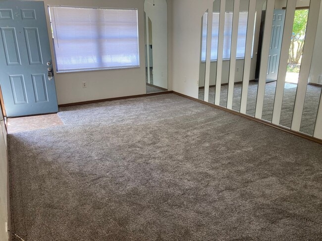 356 Cocoa Ct