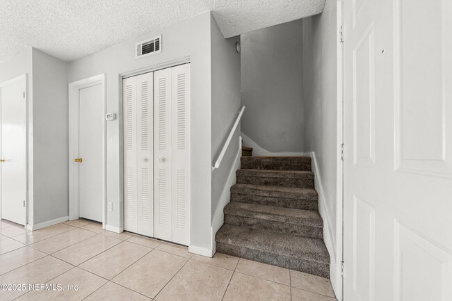 Photo - 303 Kettering Terrace
