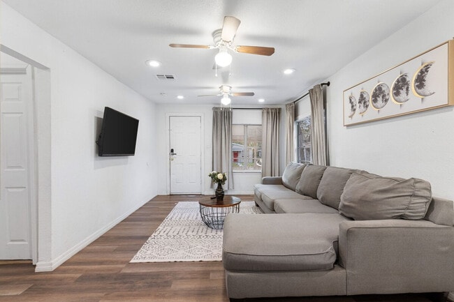 Photo - 37 E Osborne Ave Unidad ID1244345P