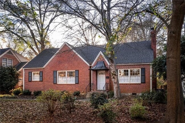 Building Photo - 132 Garden Ln