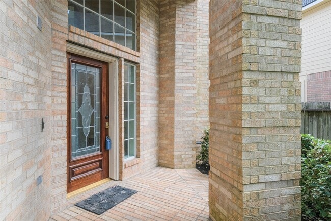 Photo - 5911 Brook Bend Dr