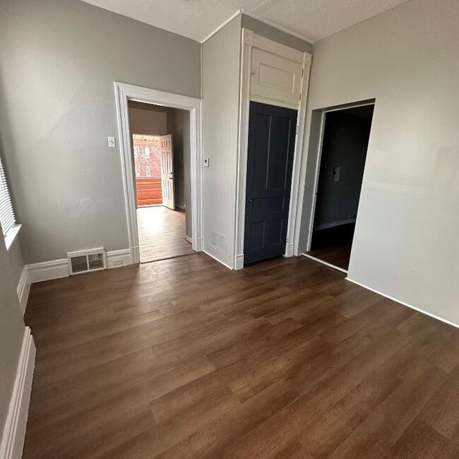 Photo - 3200 Mt Pleasant St Unit 2F
