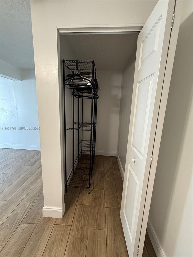 Photo - 2041 NW 35th St Unit B