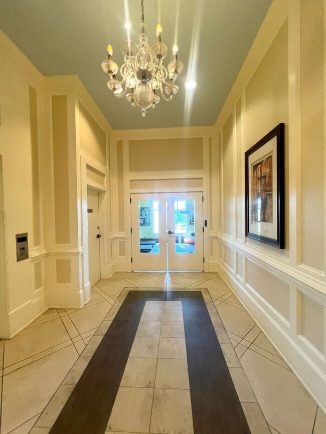 Photo - RENT SPECIAL! Mayfaire Townview 3rd floor ...