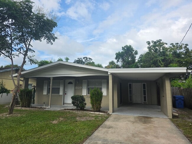 Building Photo - 3 bedroom 2 Bath Single Family Home