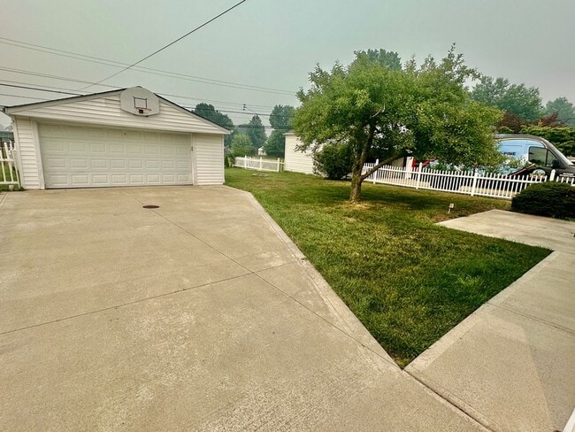 31005 Ronald Dr