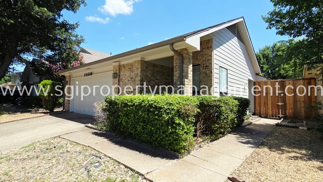 2408 Centaurus Dr