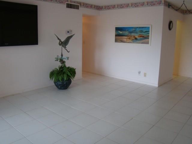 Photo - 620 NW 13th St Unidad 35