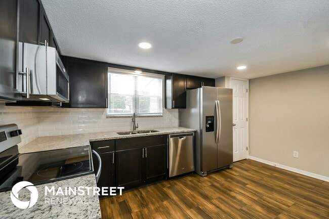 Photo - 3506 Whalers Way