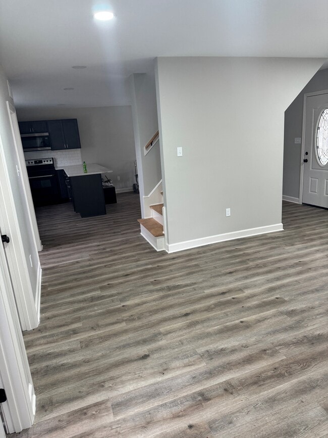 Photo - 205 Lakeview Rd