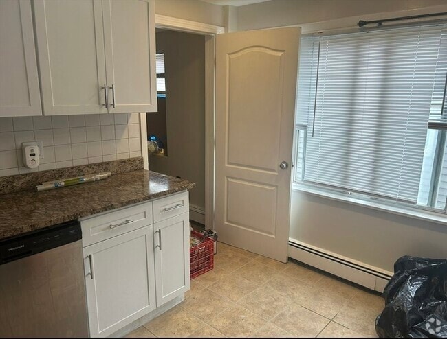 Building Photo - 110 Sciarappa St Unit 2 Rental