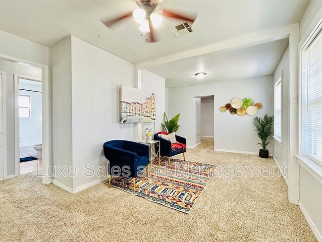Photo - 4220 SE 25th St