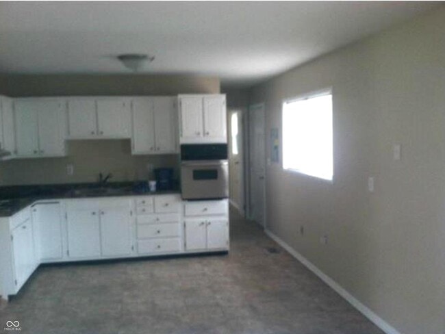 Photo - 7526 Ruskin Pl