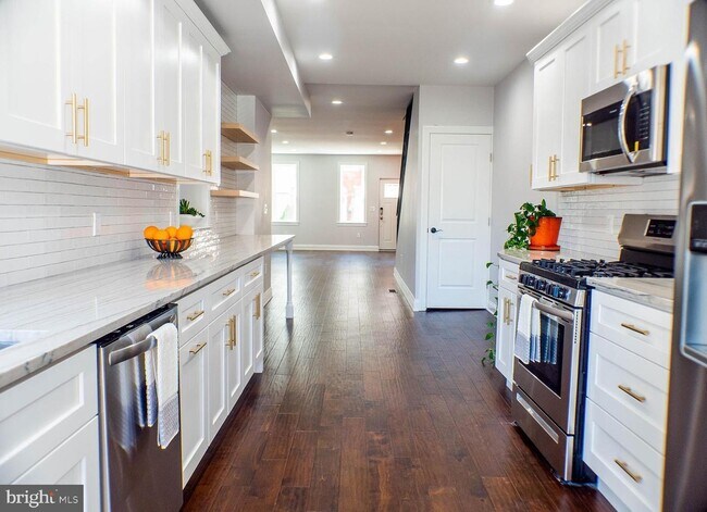 Photo - 2225 N Hancock St