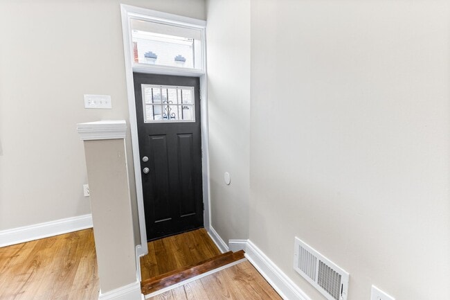 Photo - Parkside Haven: Contemporary 2-Bedroom Row Home Near Patterson Park