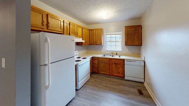 Photo - Oak Park Apartments