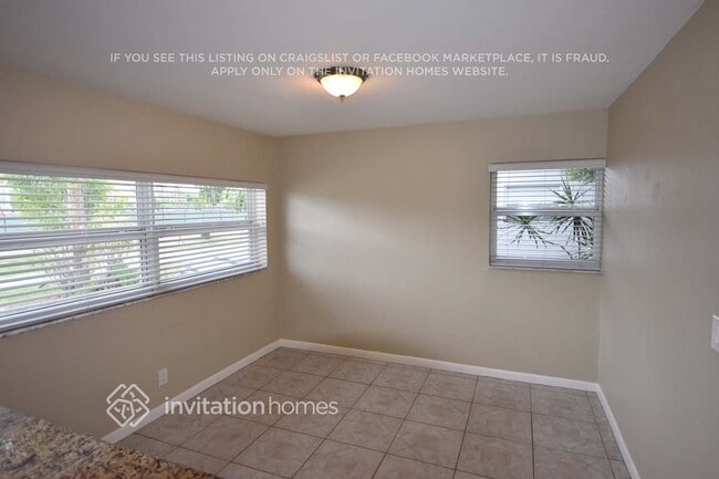 Photo - 250 SW 12th Ave