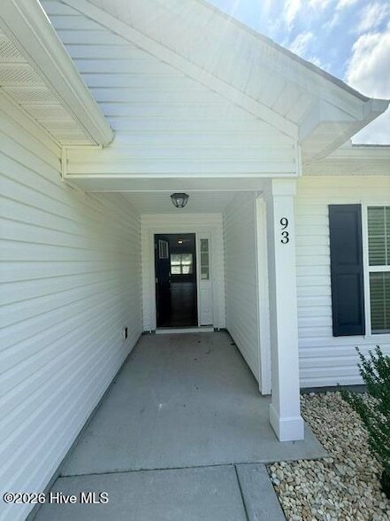 Photo - 93 Robertson Ln