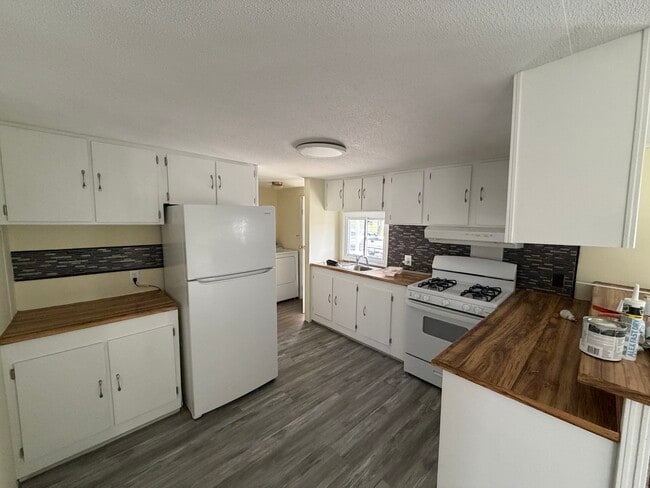 Photo - 3008 Church Hill Rd