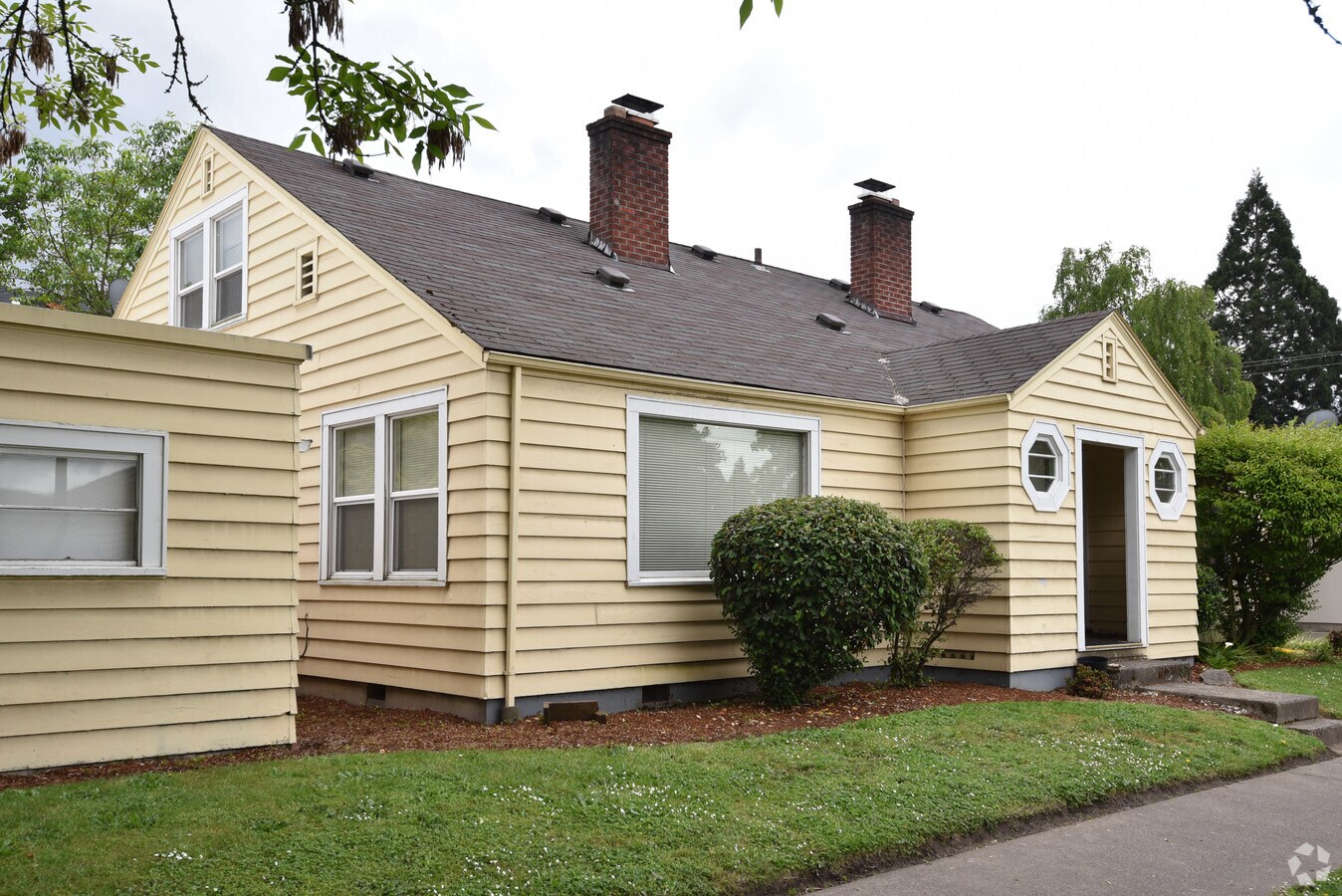 Hilyard Apartments - Hilyard Apartments