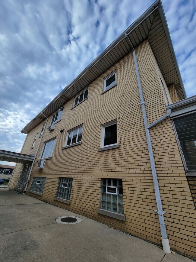 Photo - 9225 S Cregier Ave Unit 2