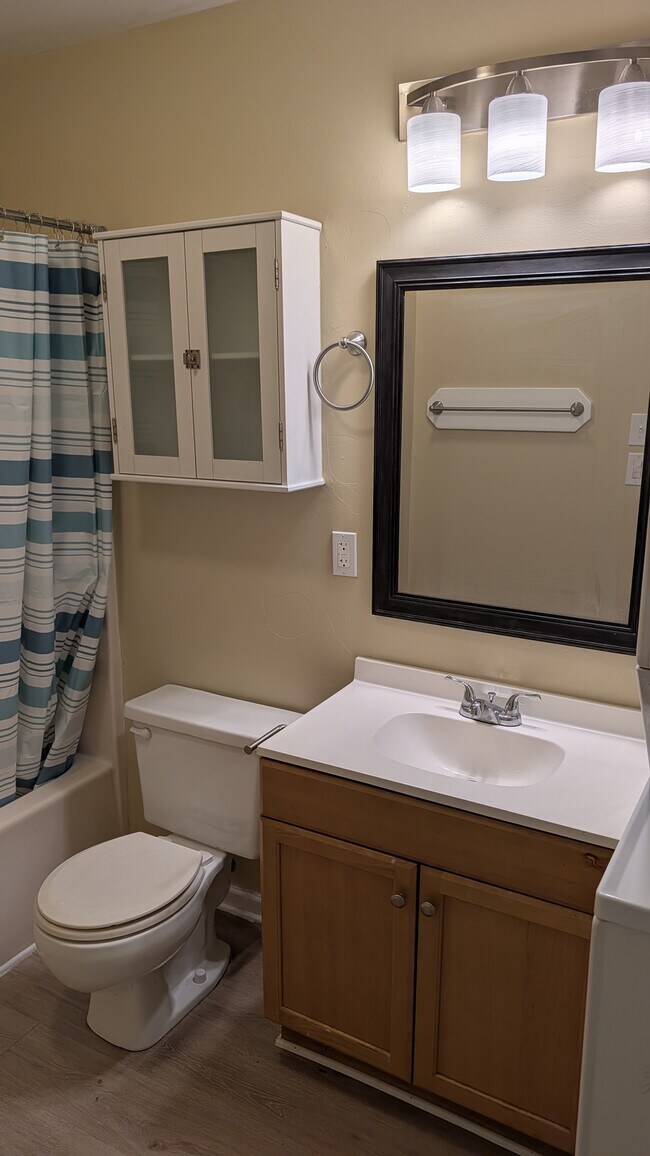 105 VIEUX ORLEANS CIR Unit D